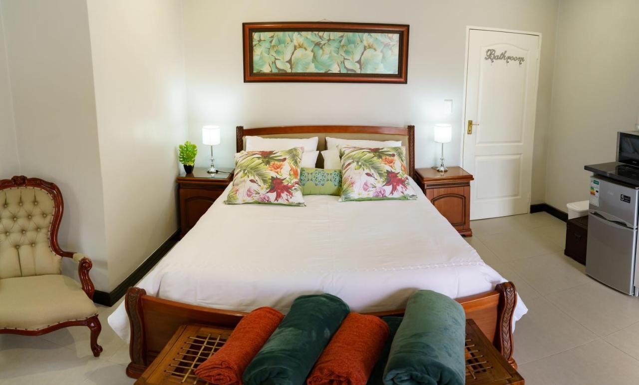 Mi Vida Guesthouse Klerksdorp Buitenkant foto