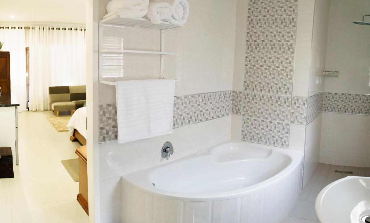Mi Vida Guesthouse Klerksdorp Buitenkant foto