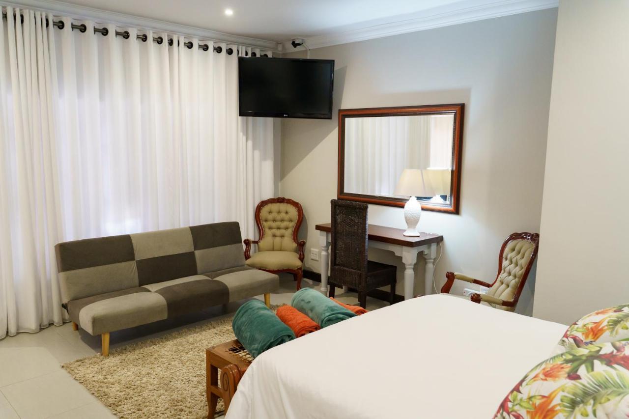 Mi Vida Guesthouse Klerksdorp Buitenkant foto