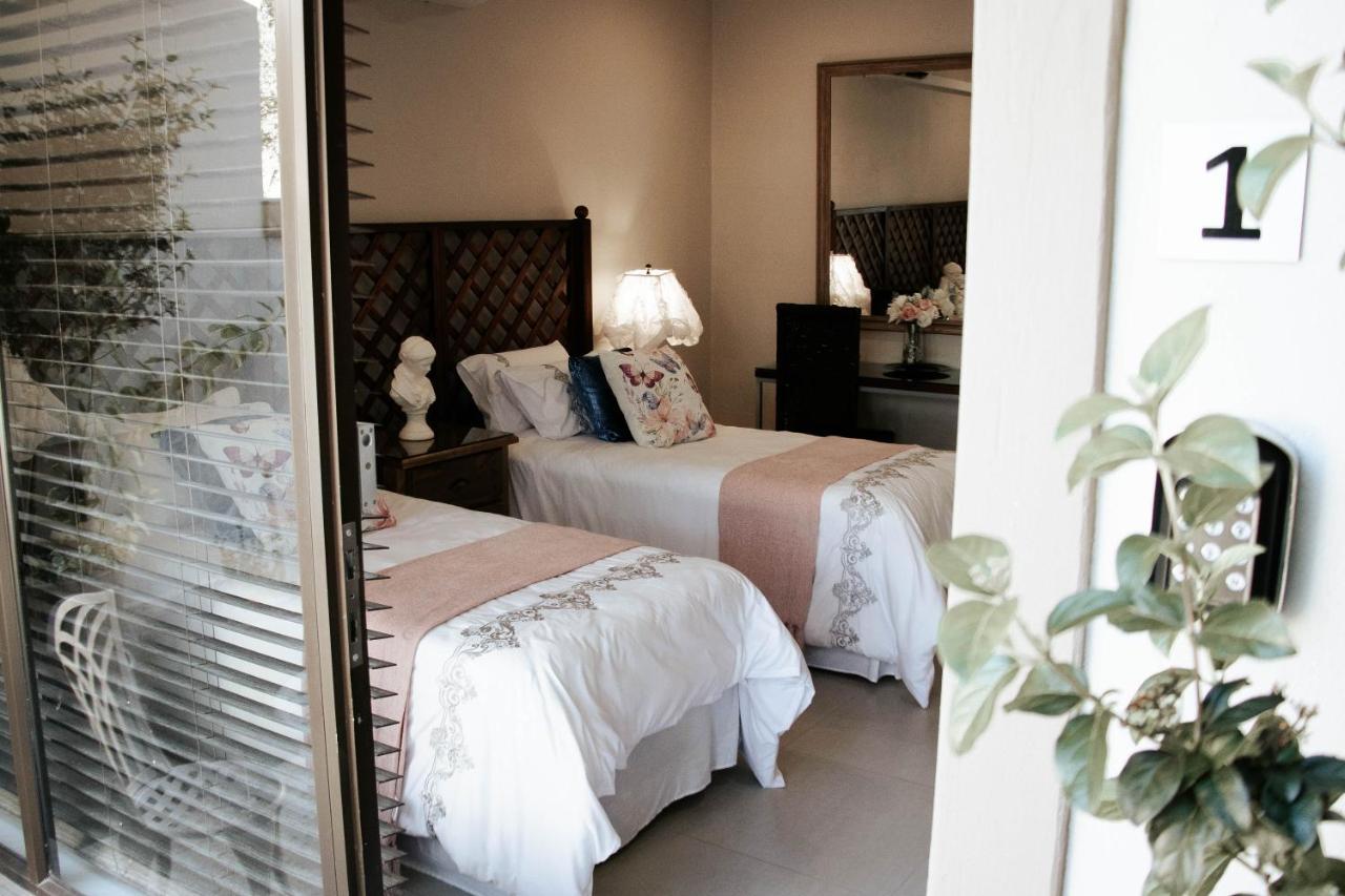 Mi Vida Guesthouse Klerksdorp Buitenkant foto