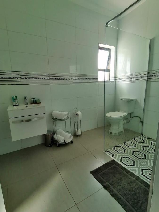 Mi Vida Guesthouse Klerksdorp Buitenkant foto